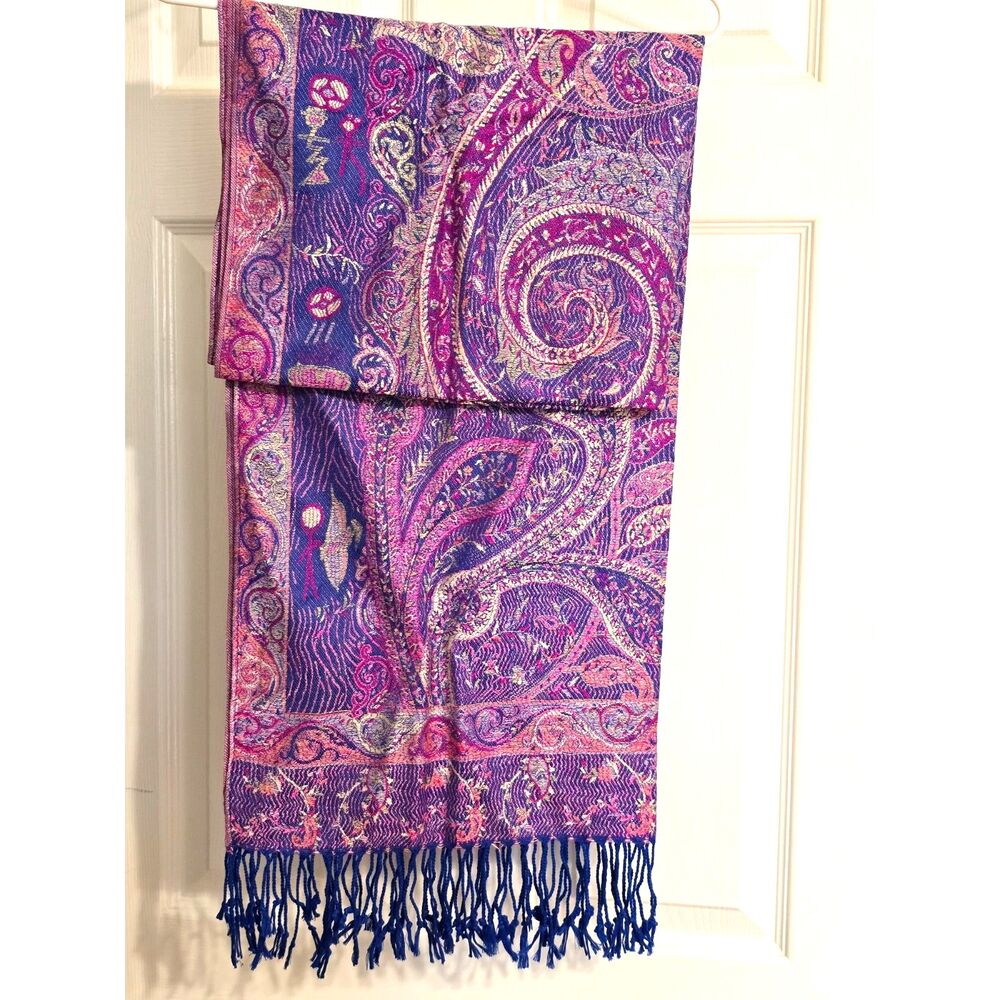 Shawl / Wrap - Picture 2 of 7
